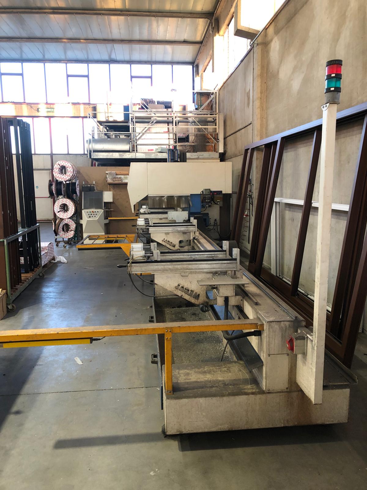 Centro di lavoro 4 assi MECAL mod. MC 304 ATLAS