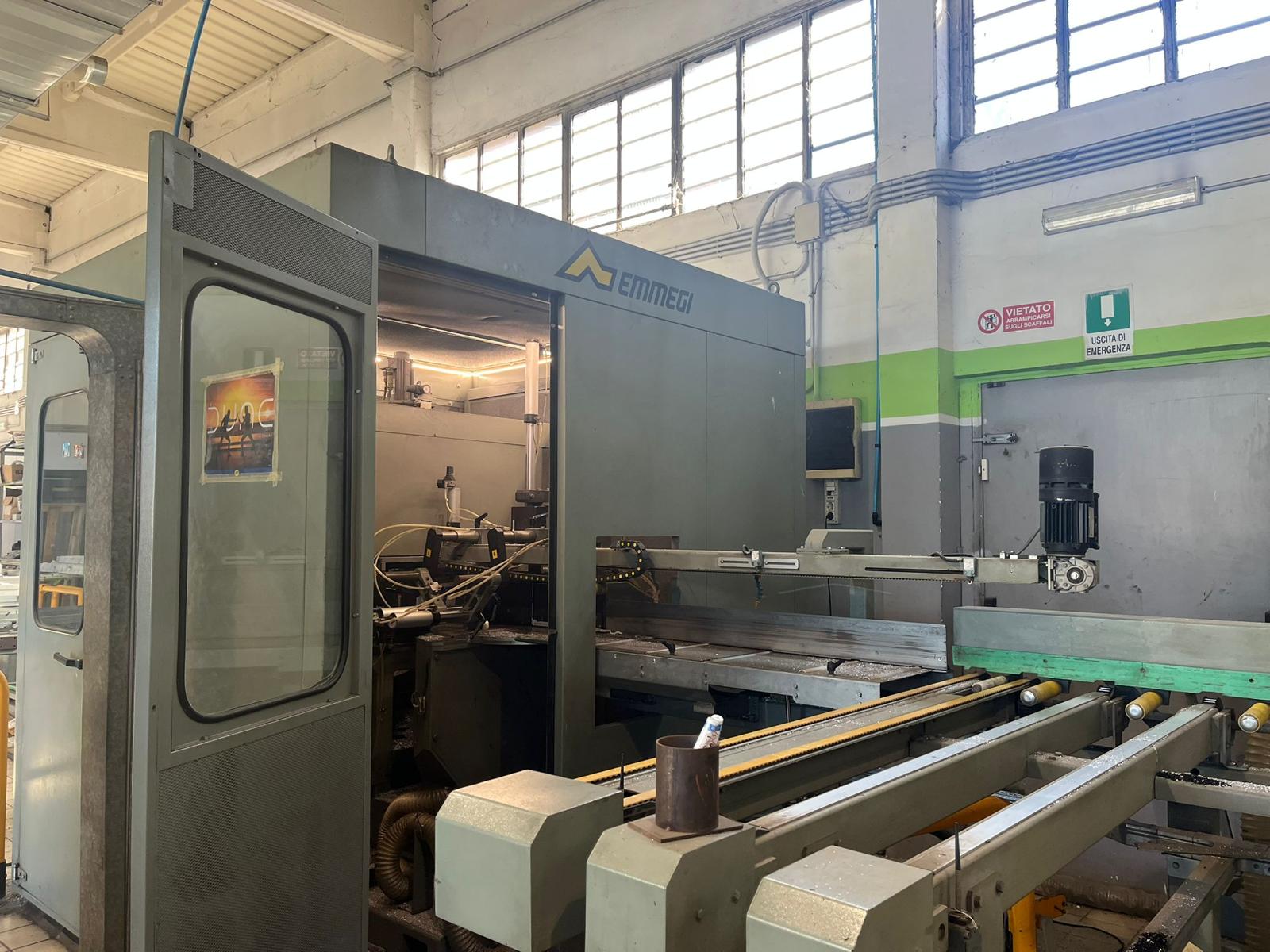 Centro taglio e lavorazione marca EMMEGI mod. QUADRA