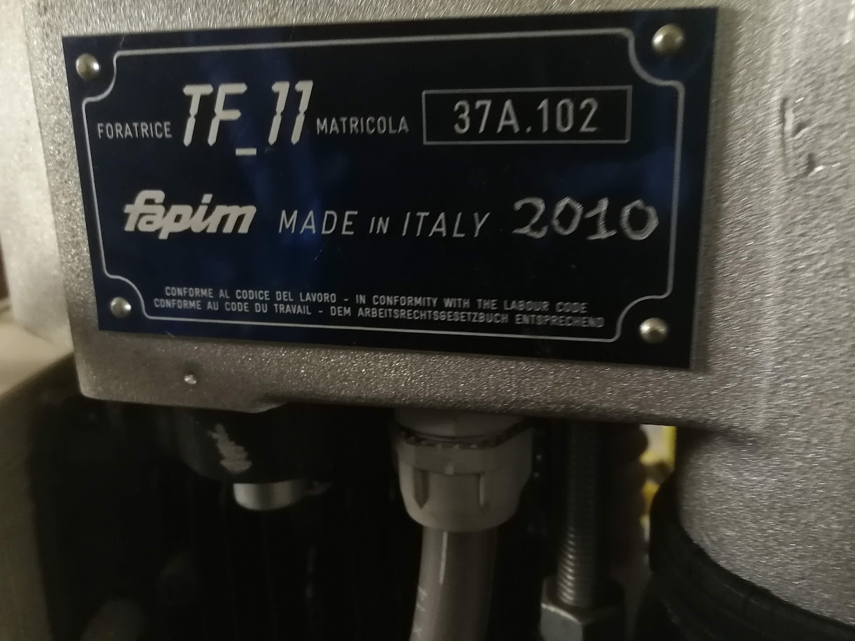 Foratrice per cerniere marca FAPIM mod. TF-11