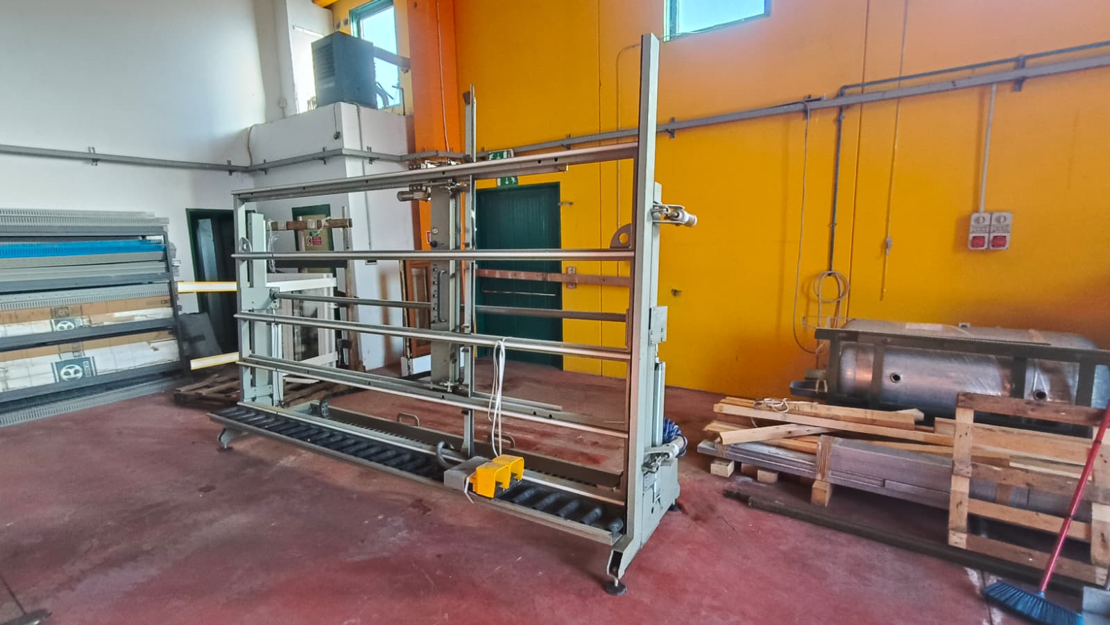 Banco collaudo e vetraggio marca EMMEGI mod. VITRO